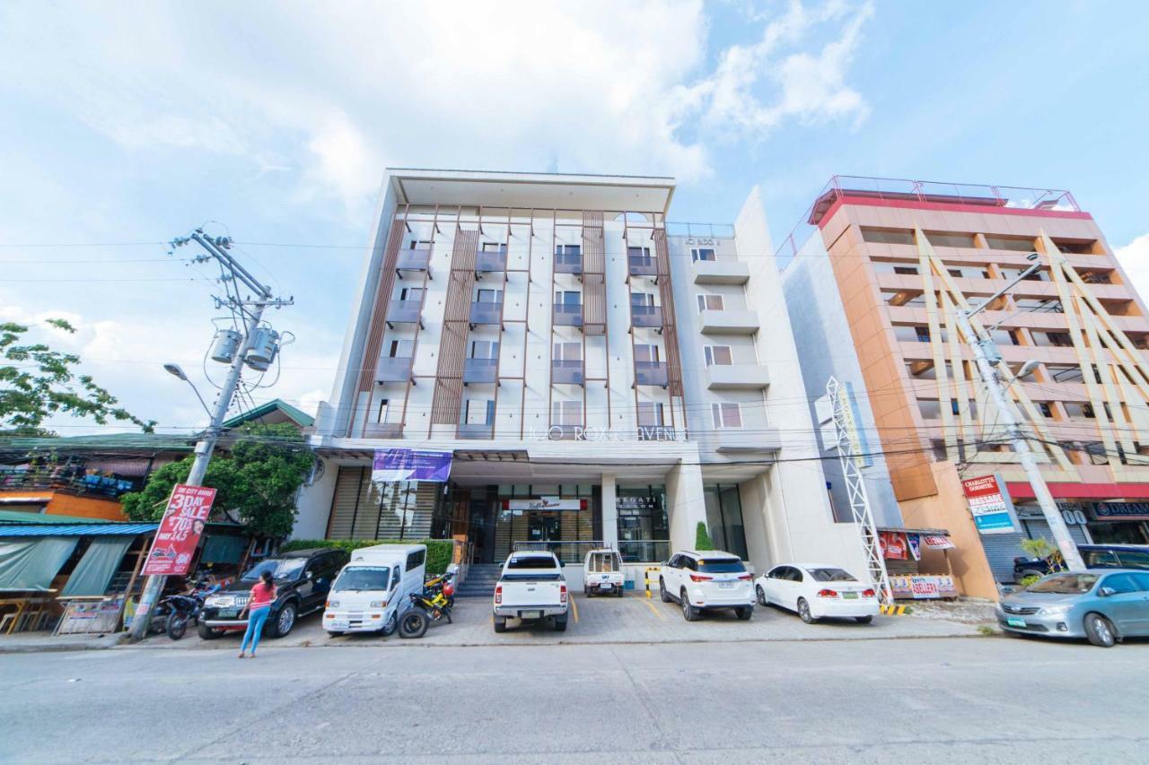 Reddoorz Plus @ Roxas Street Davao City Esterno foto