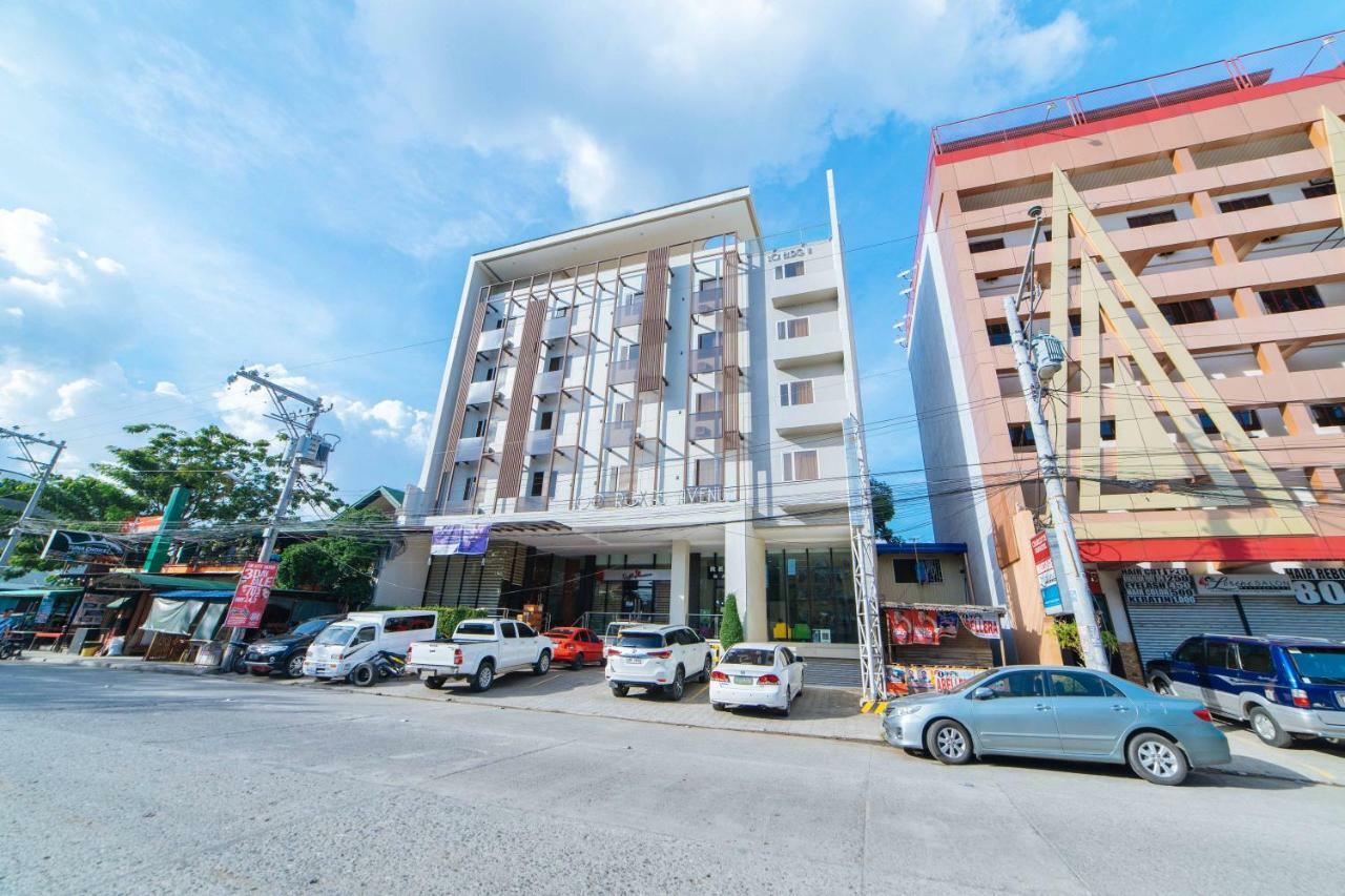 Reddoorz Plus @ Roxas Street Davao City Esterno foto