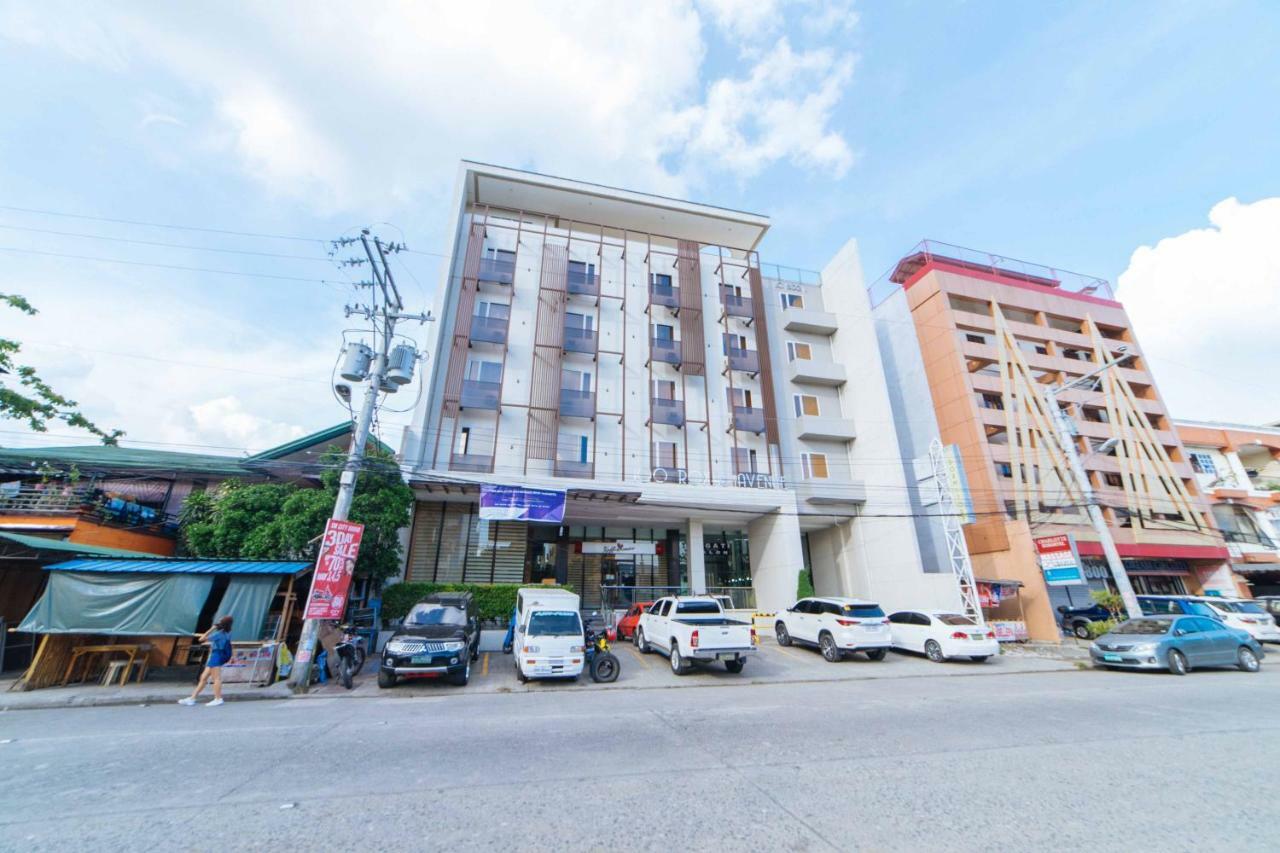 Reddoorz Plus @ Roxas Street Davao City Esterno foto